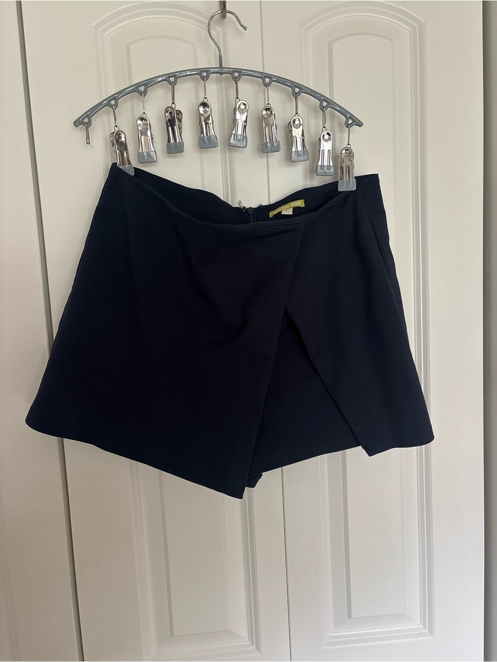 Navy Gianni Bini Skort